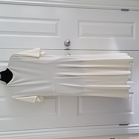 H&M cream off-white faux wrap surplice dress in XL, NWT - Picture 2 of 6